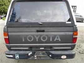 1988 TOYOTA PICK UP GRAY 2 DR 1/2 TON DELUXE STANDARD CAB LONG BED 3.0L  Z15958